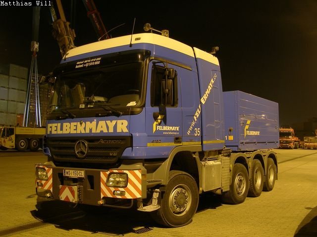 PC290143