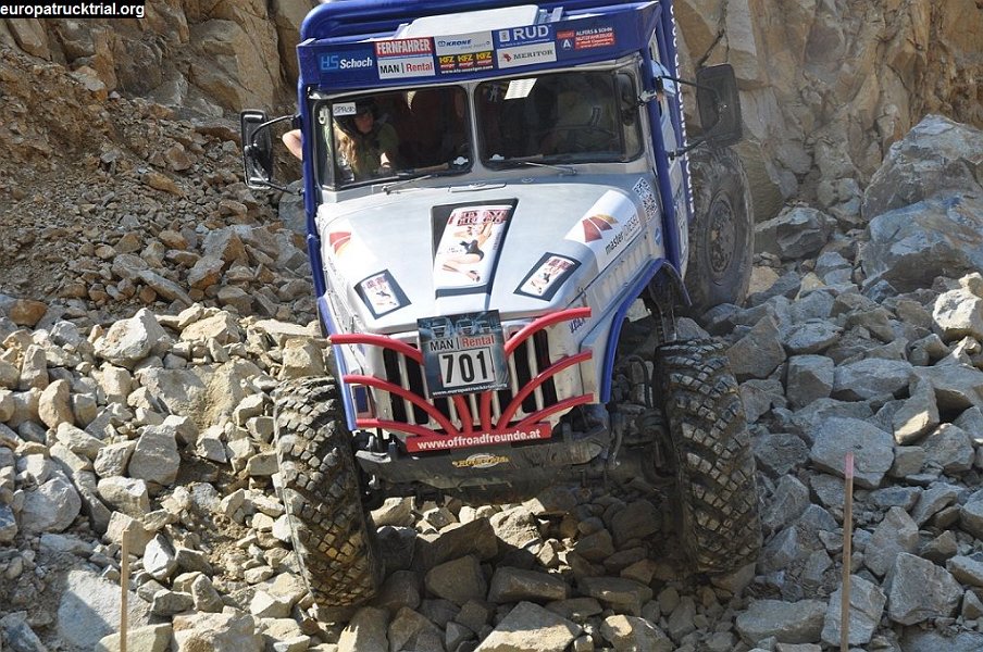 A100 (20)