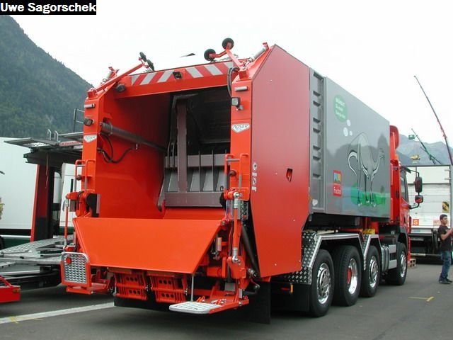 Interl 2011 162