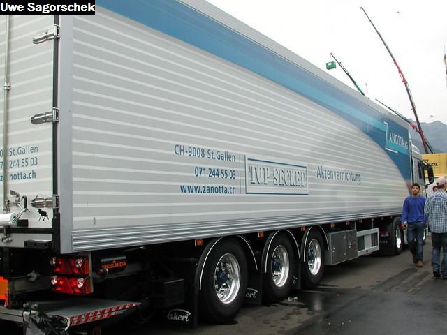 Interl 2011 173