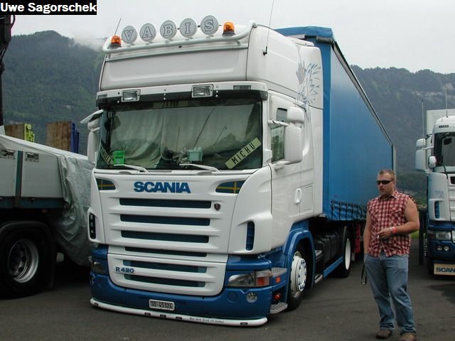 Interl 2011 174