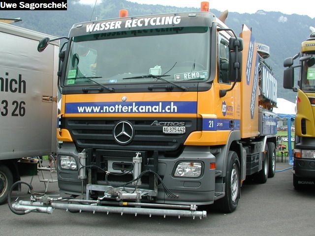 Interl 2011 183