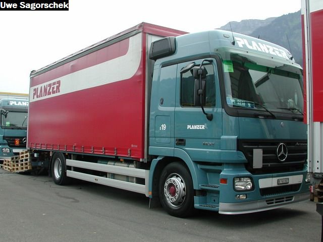 Interl 2011 184