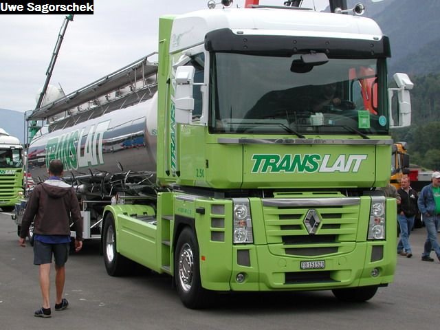 Interl 2011 211