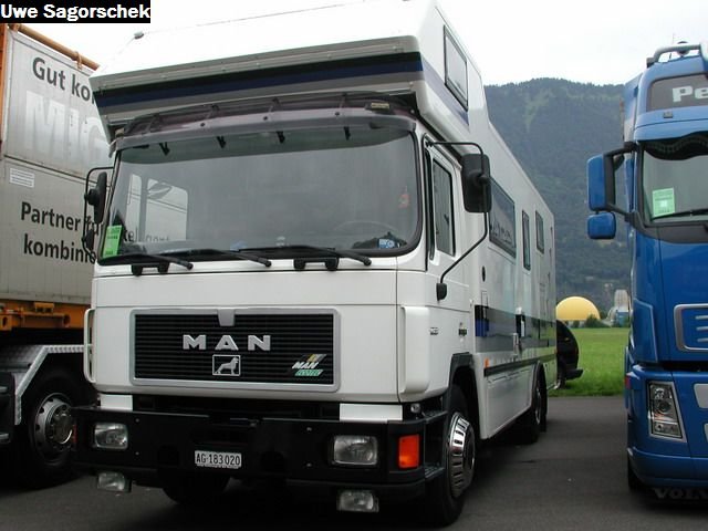 Interl 2011 227