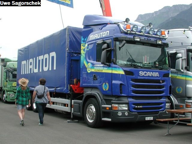 Interl 2011 239