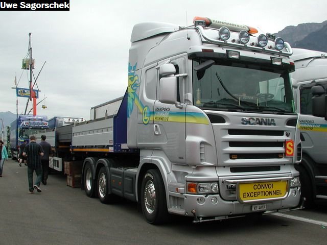 Interl 2011 244