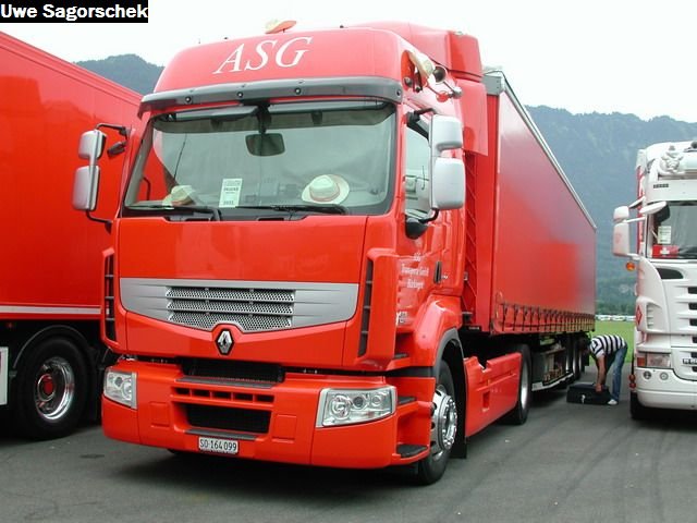 Interl 2011 245