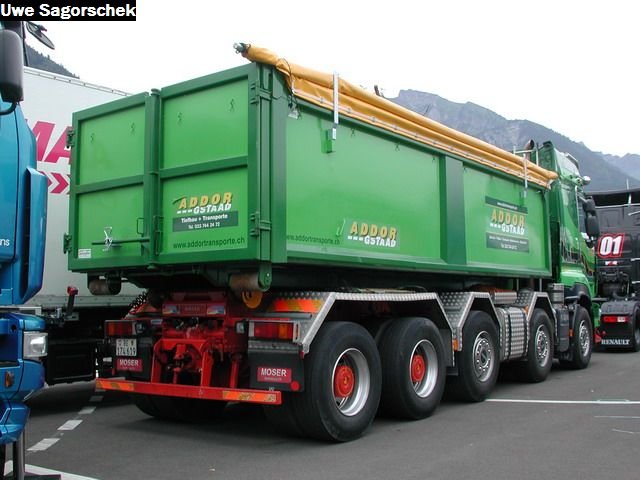 Interl 2011 268
