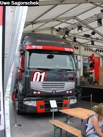 Interl 2011 285
