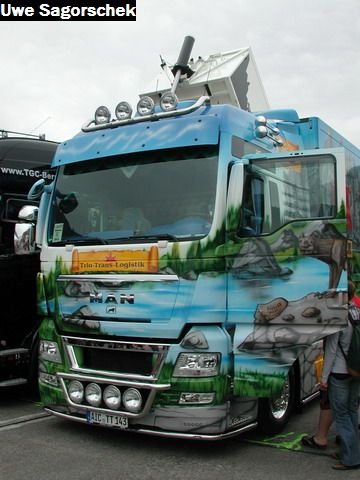 Interl 2011 299