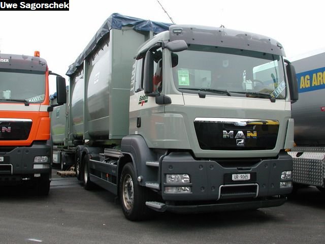 Interl 2011 325