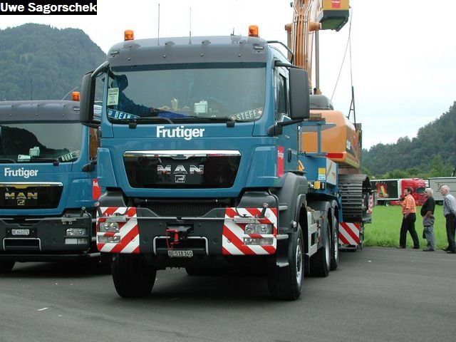 Interl 2011 329