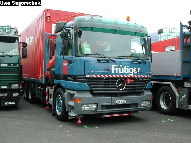 Interl 2011 332