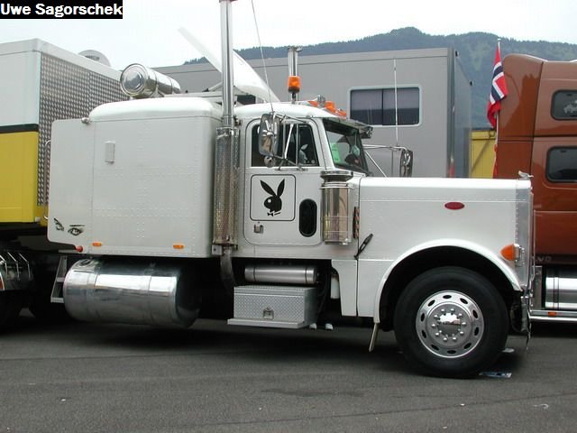 Interl 2011 364