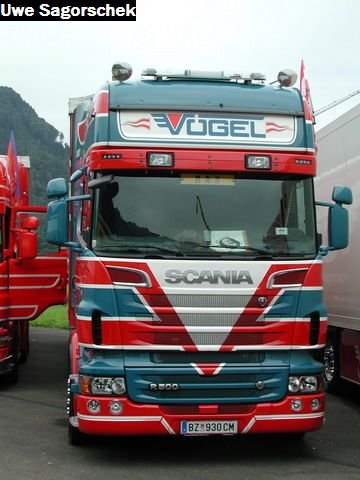 Interl 2011 372