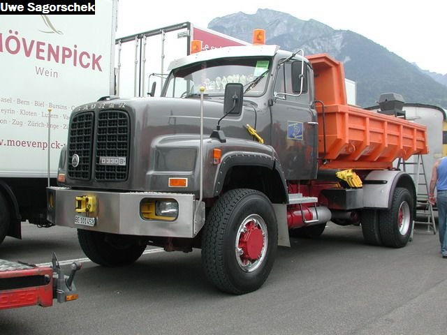 Interl 2011 383