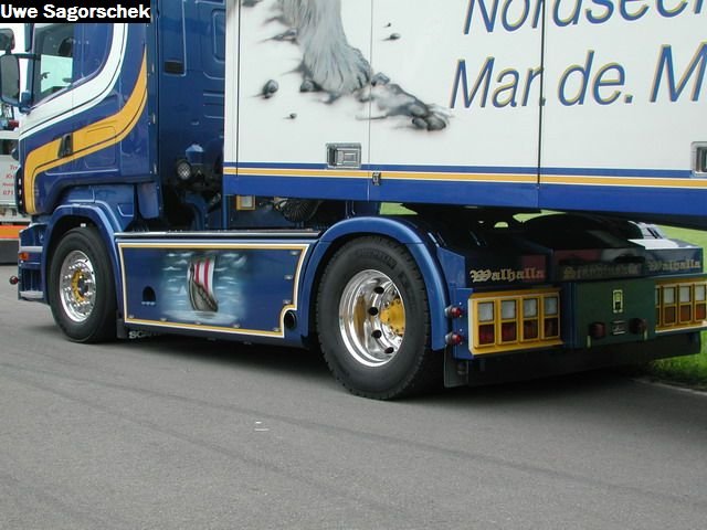Interl 2011 403