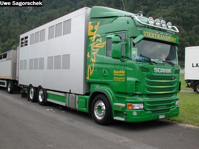 Interl 2011 472