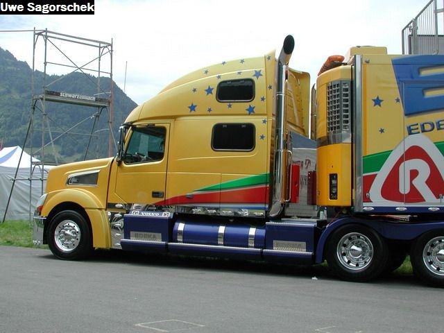 Interl 2011 513