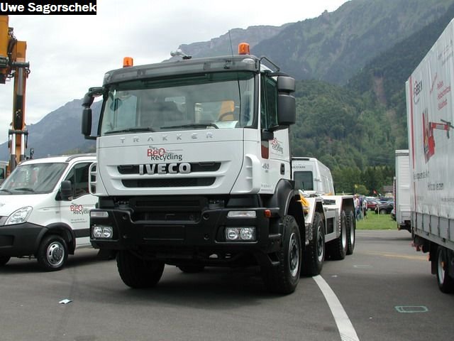 Interl 2011 536