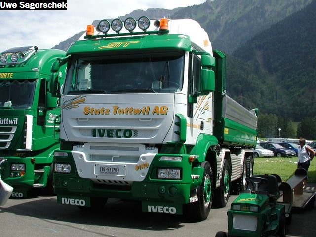 Interl 2011 586