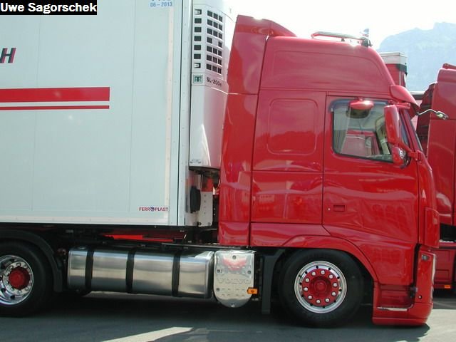 Interl 2011 598