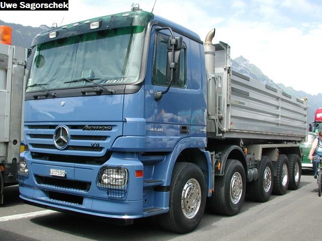 Interl 2011 673