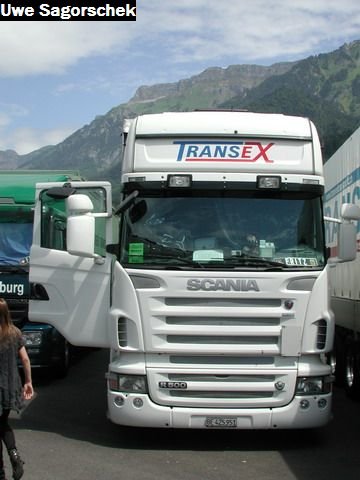 Interl 2011 679