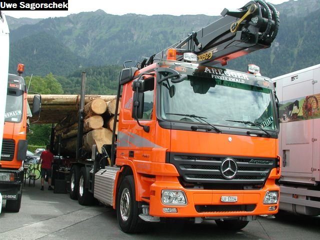 Interl 2011 733