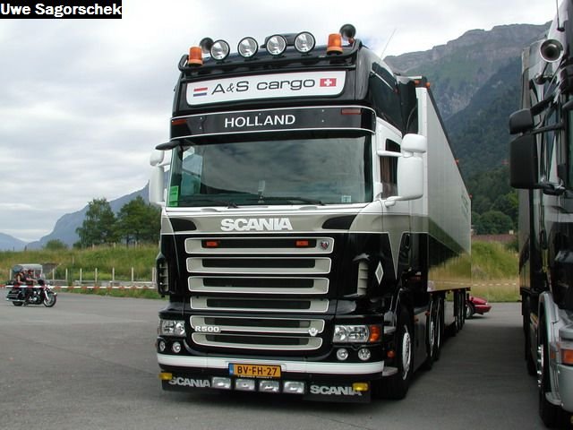 Interl 2011 743