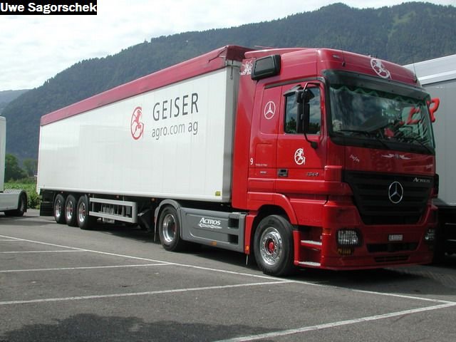 Interl 2011 830