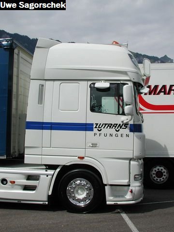 Interl 2011 834