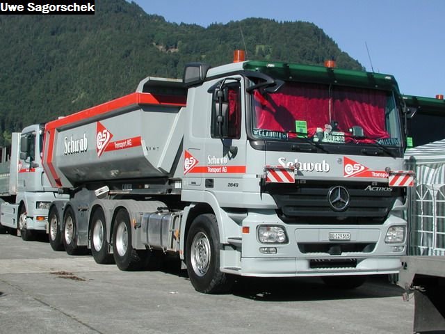 Interl 2011 1025