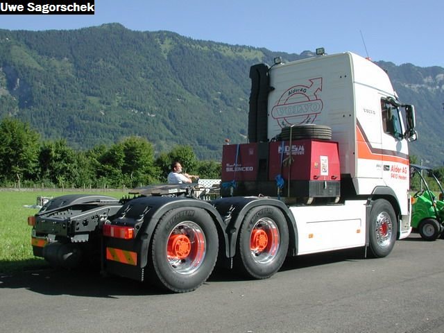 Interl 2011 1053