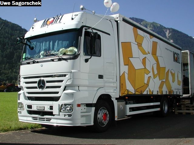 Interl 2011 1076