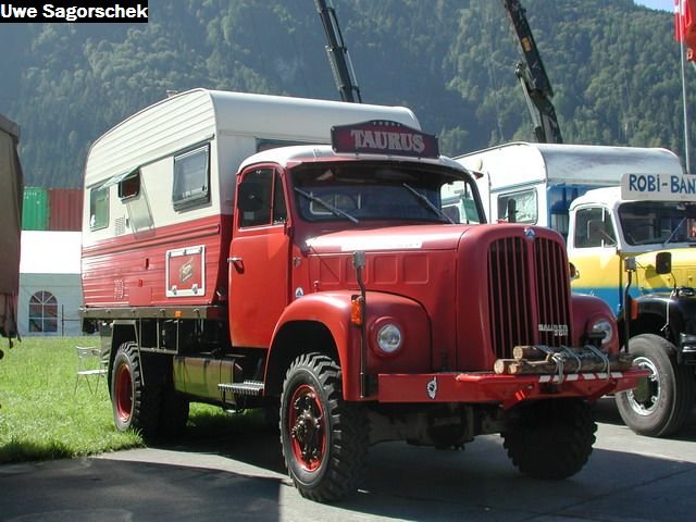 Interl 2011 1085