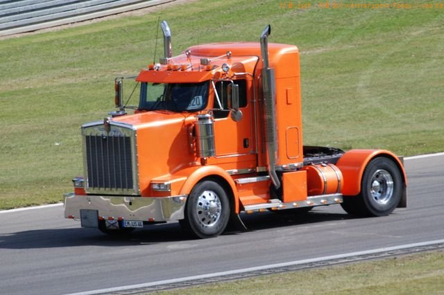 TGP 2011 042