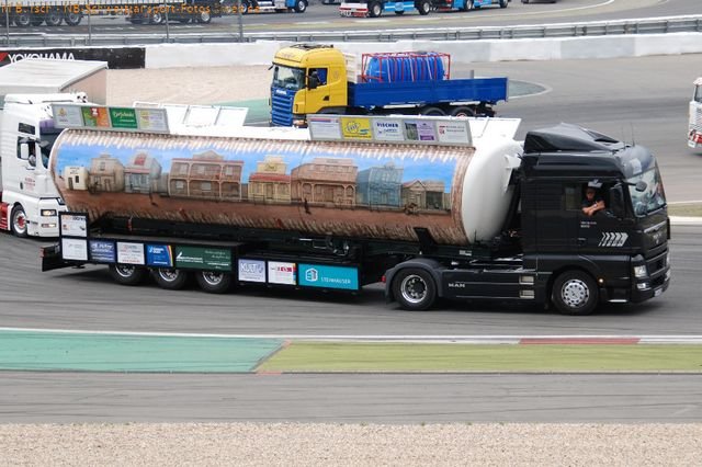 TGP 2011 206