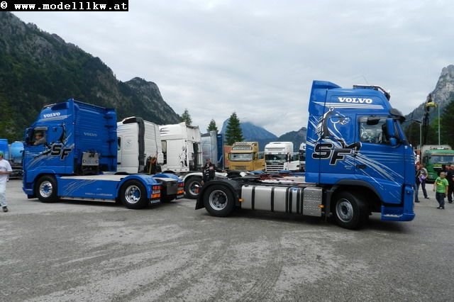 ES183