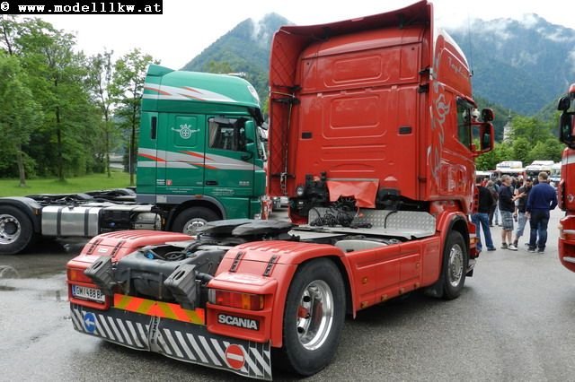 ES29