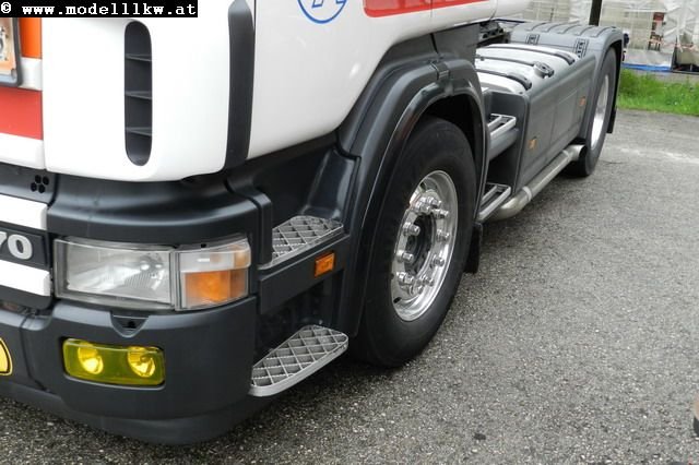 ES81