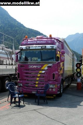 IL12 1052