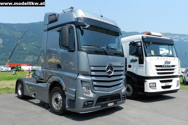 IL12 1079