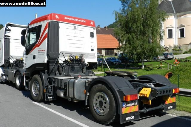 MW 195