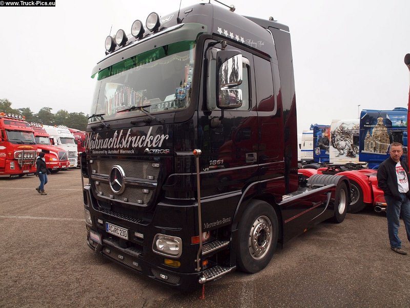 P9228893
