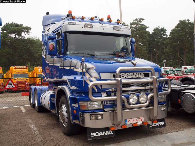 P9228916