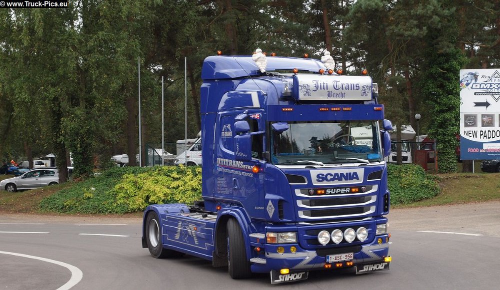 P9229410