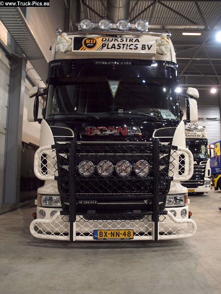 PC280946
