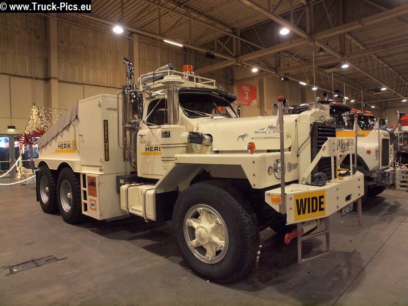 PC281086